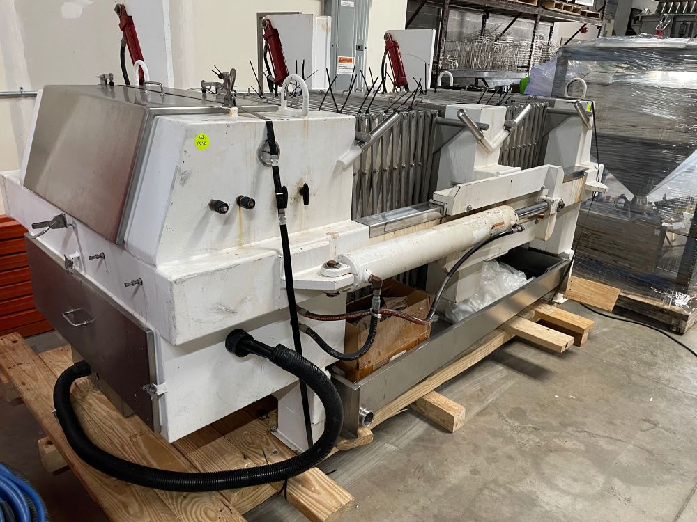 Giant coldpress machine